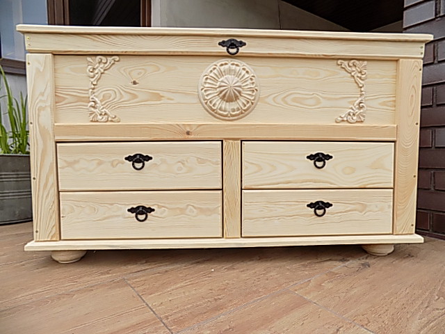 kufer drewniany Simon